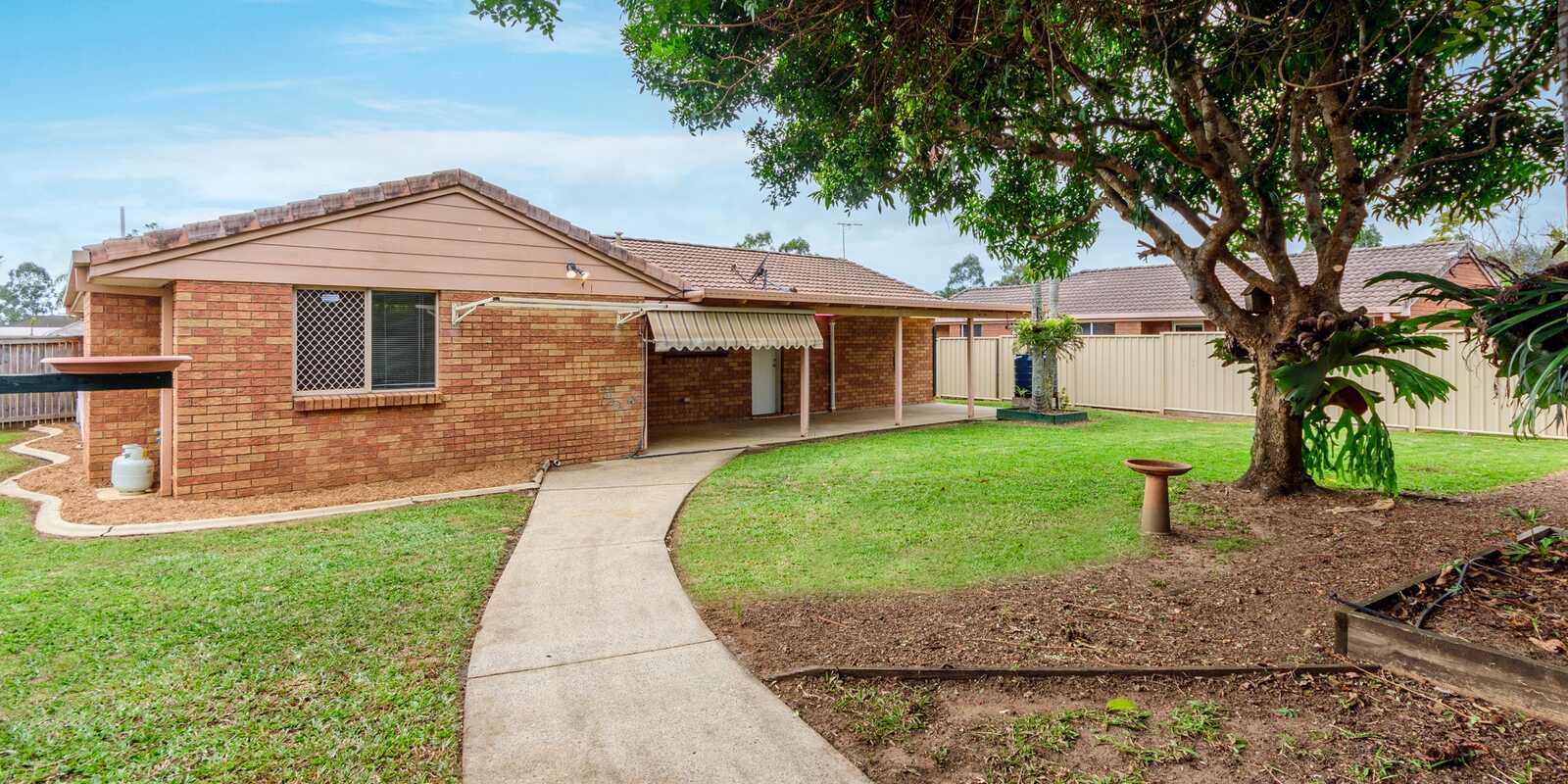 25 Crestwell Close Morayfield 25 Crestwell Close Morayfield