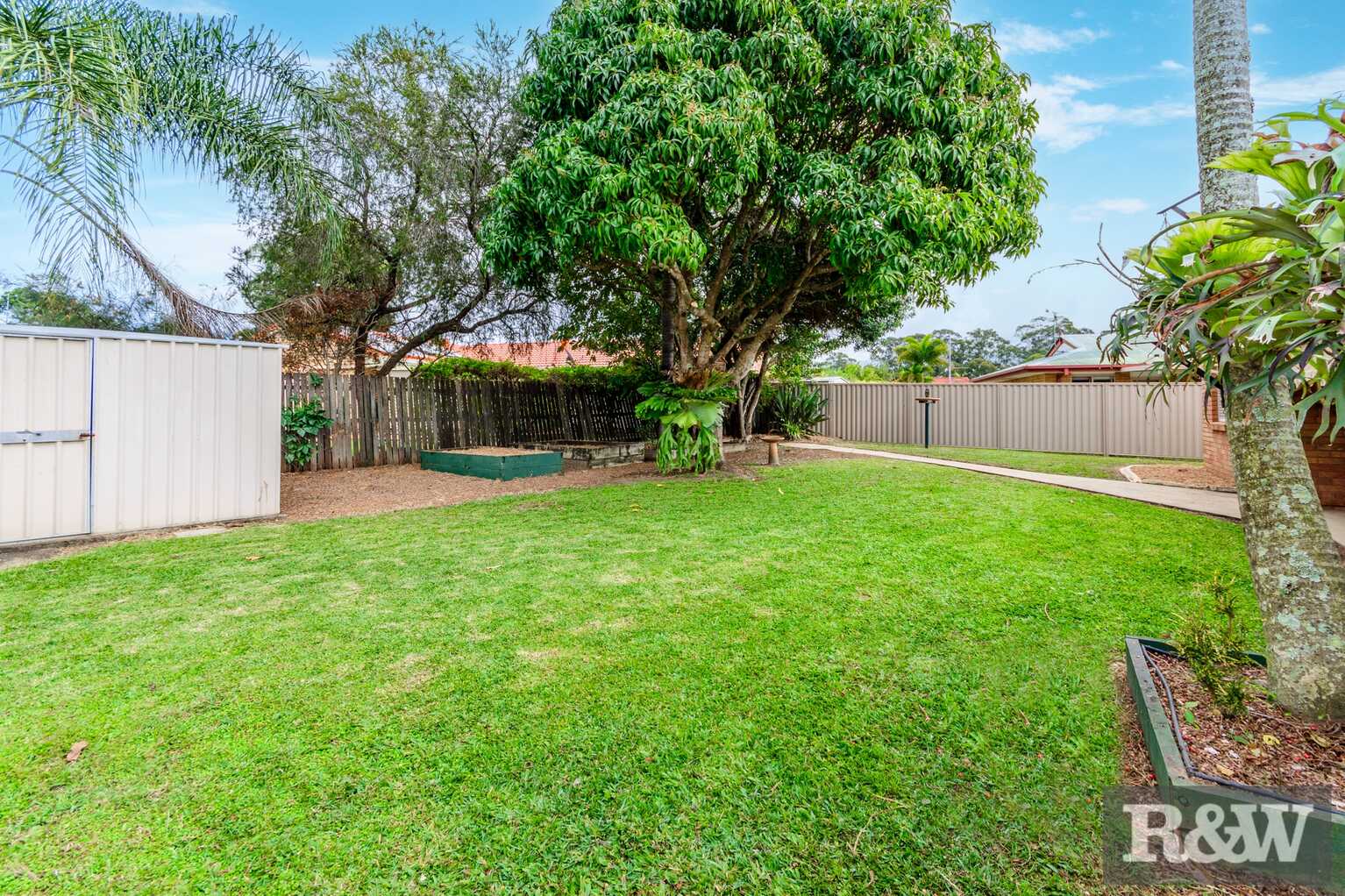 25 Crestwell Close Morayfield 25 Crestwell Close Morayfield