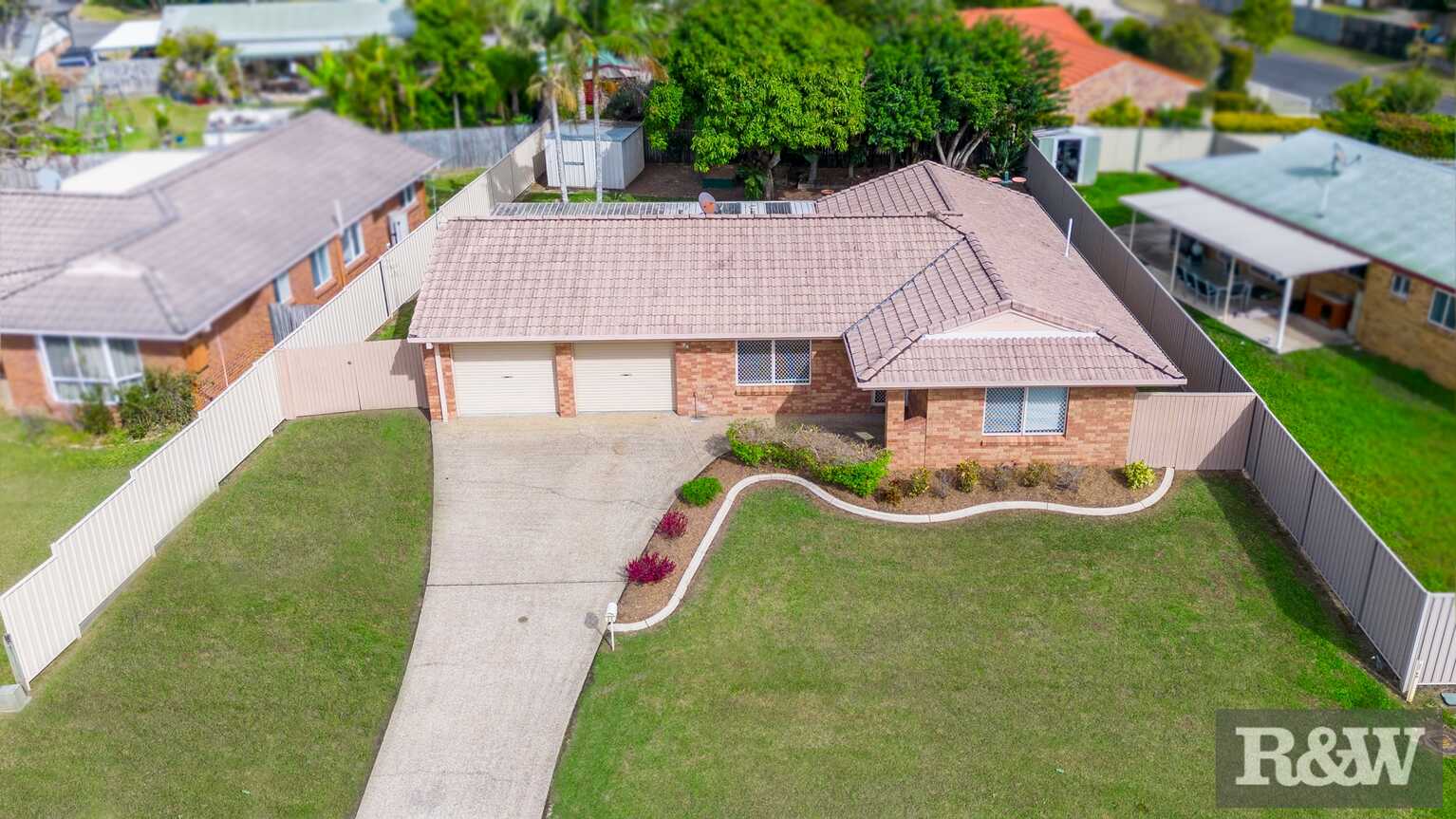 25 Crestwell Close Morayfield 25 Crestwell Close Morayfield