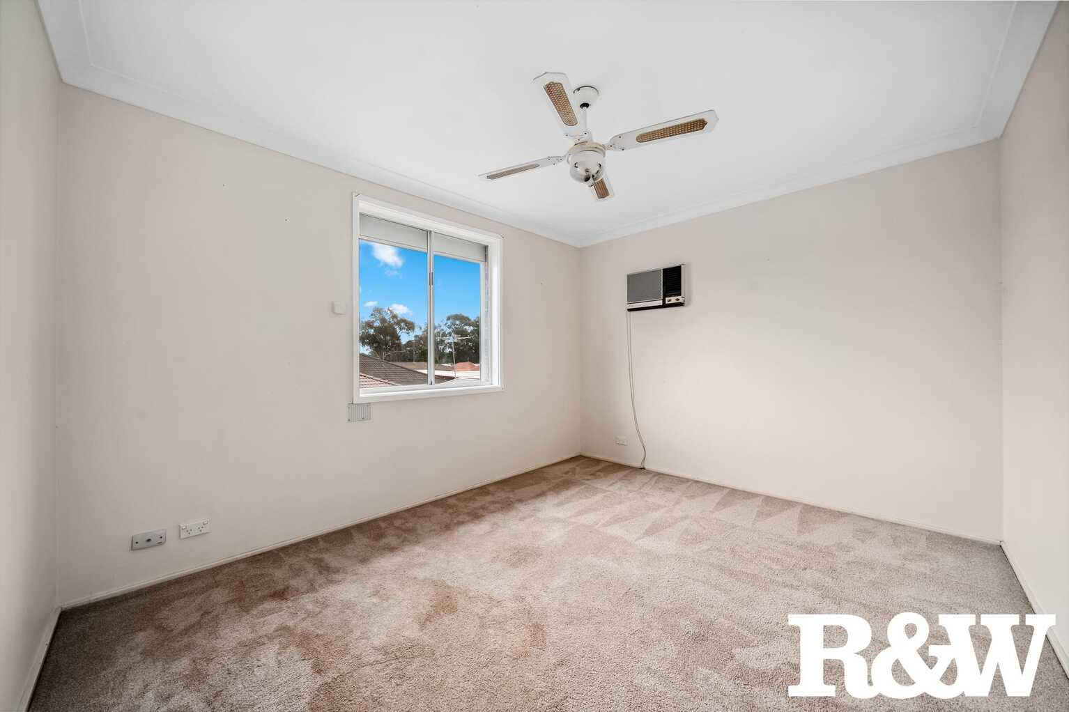 15 Tulip Place St Clair 15 Tulip Place St Clair