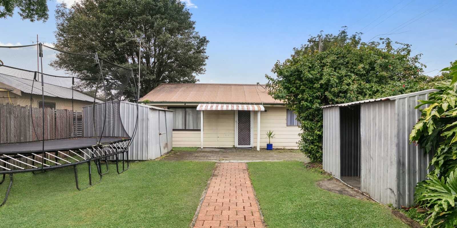28 Coolabah Street Ettalong Beach
