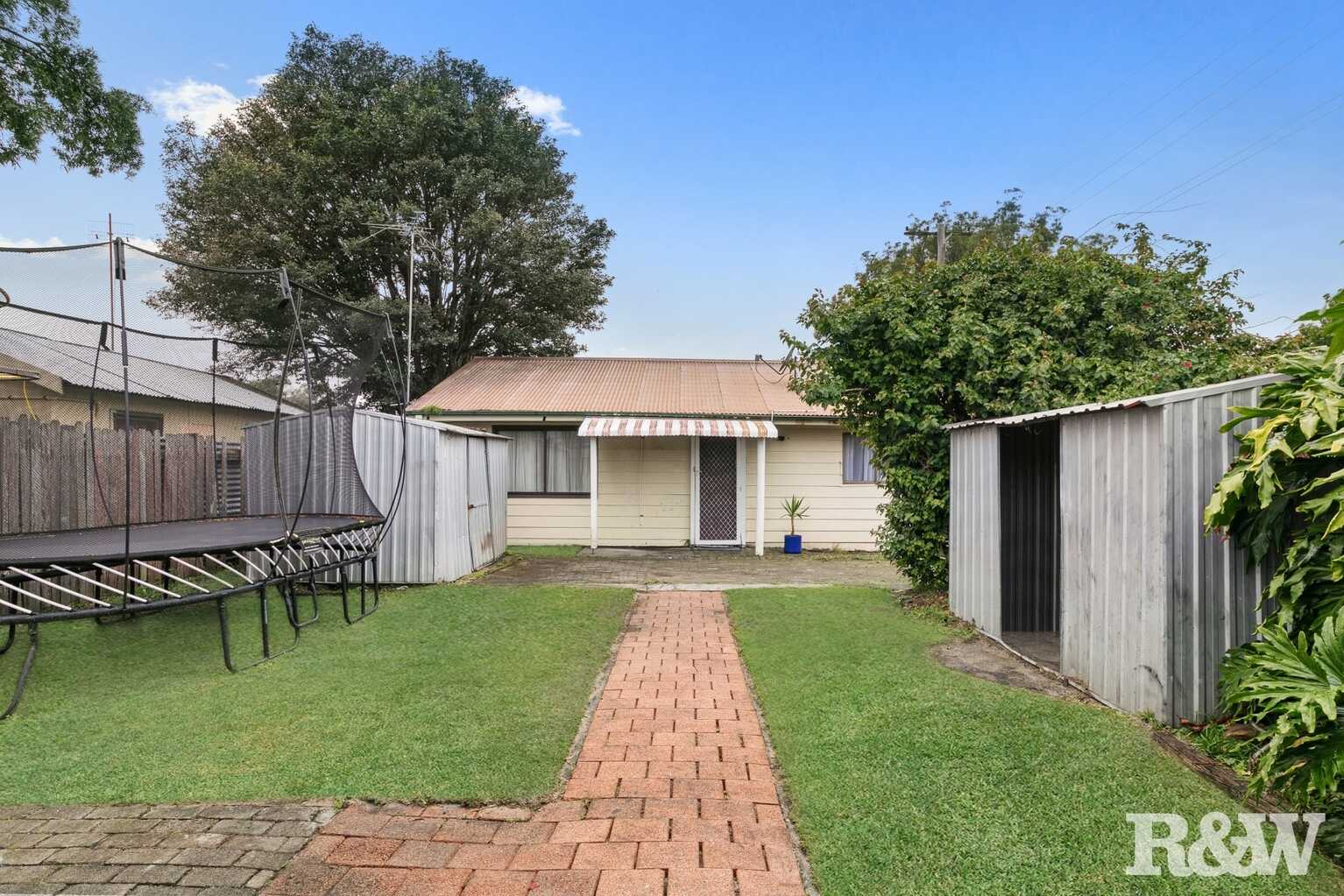 28 Coolabah Street Ettalong Beach