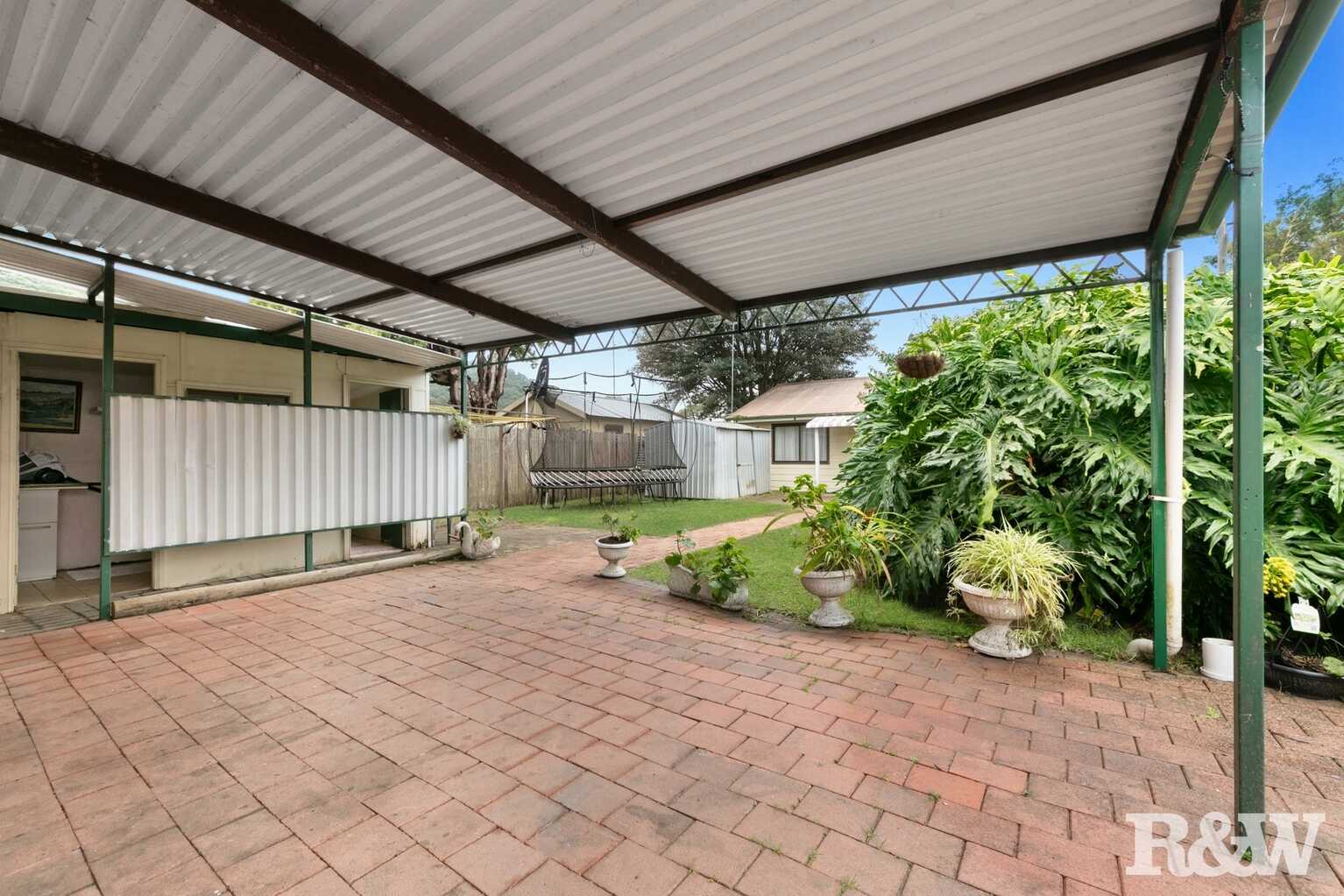 28 Coolabah Street Ettalong Beach