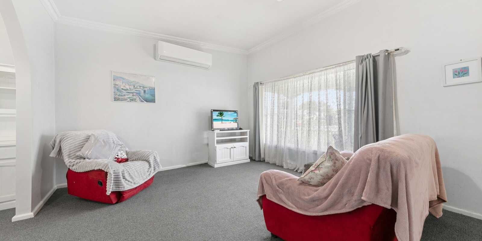 28 Coolabah Street Ettalong Beach