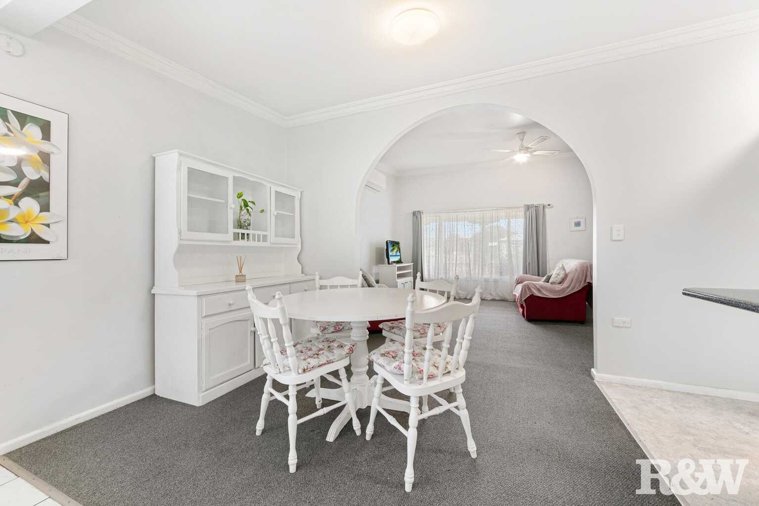 28 Coolabah Street Ettalong Beach