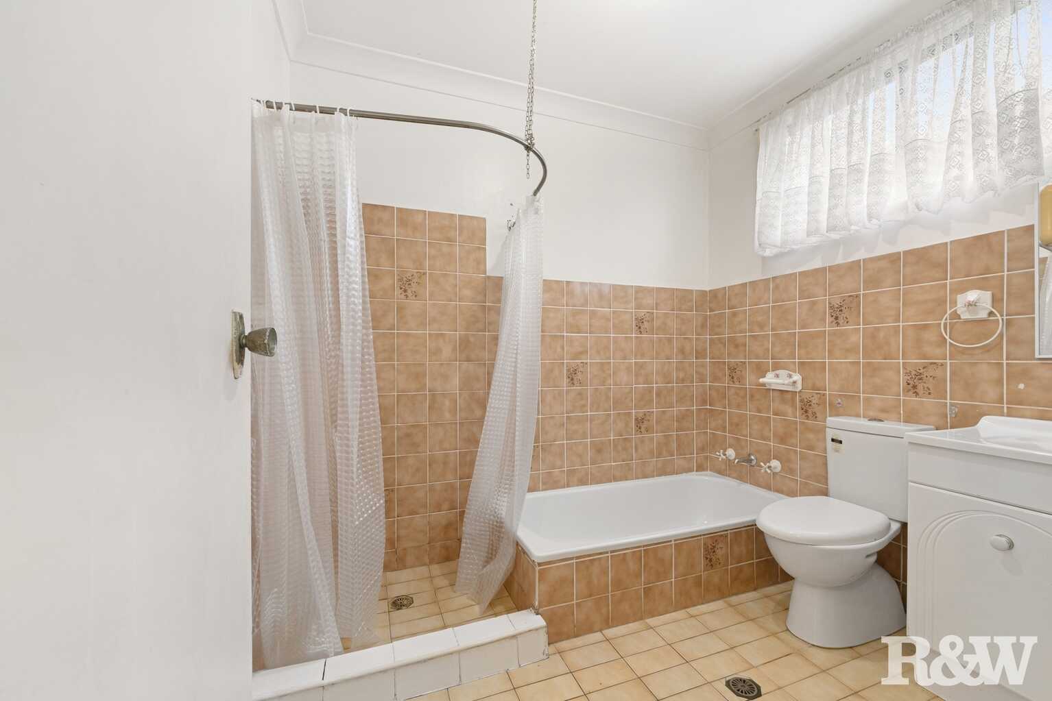 28 Coolabah Street Ettalong Beach