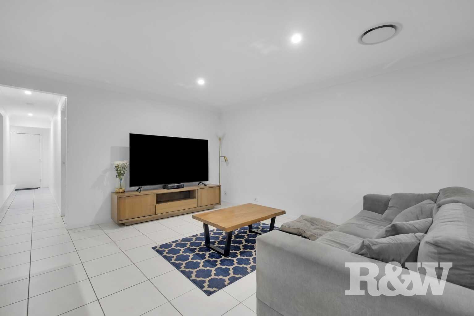 7 Highland Close Macquarie Links 7 Highland Close Macquarie Links