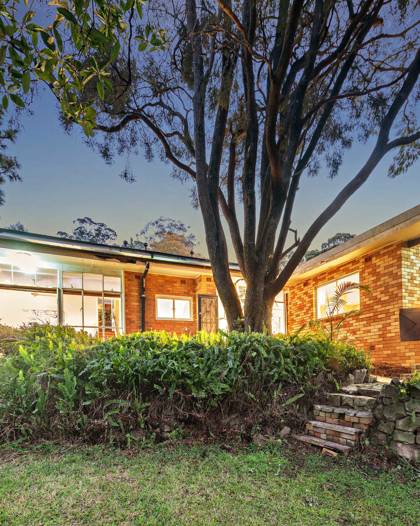 21 Greenfield Avenue Middle Cove, Cove - Thumbnail 3