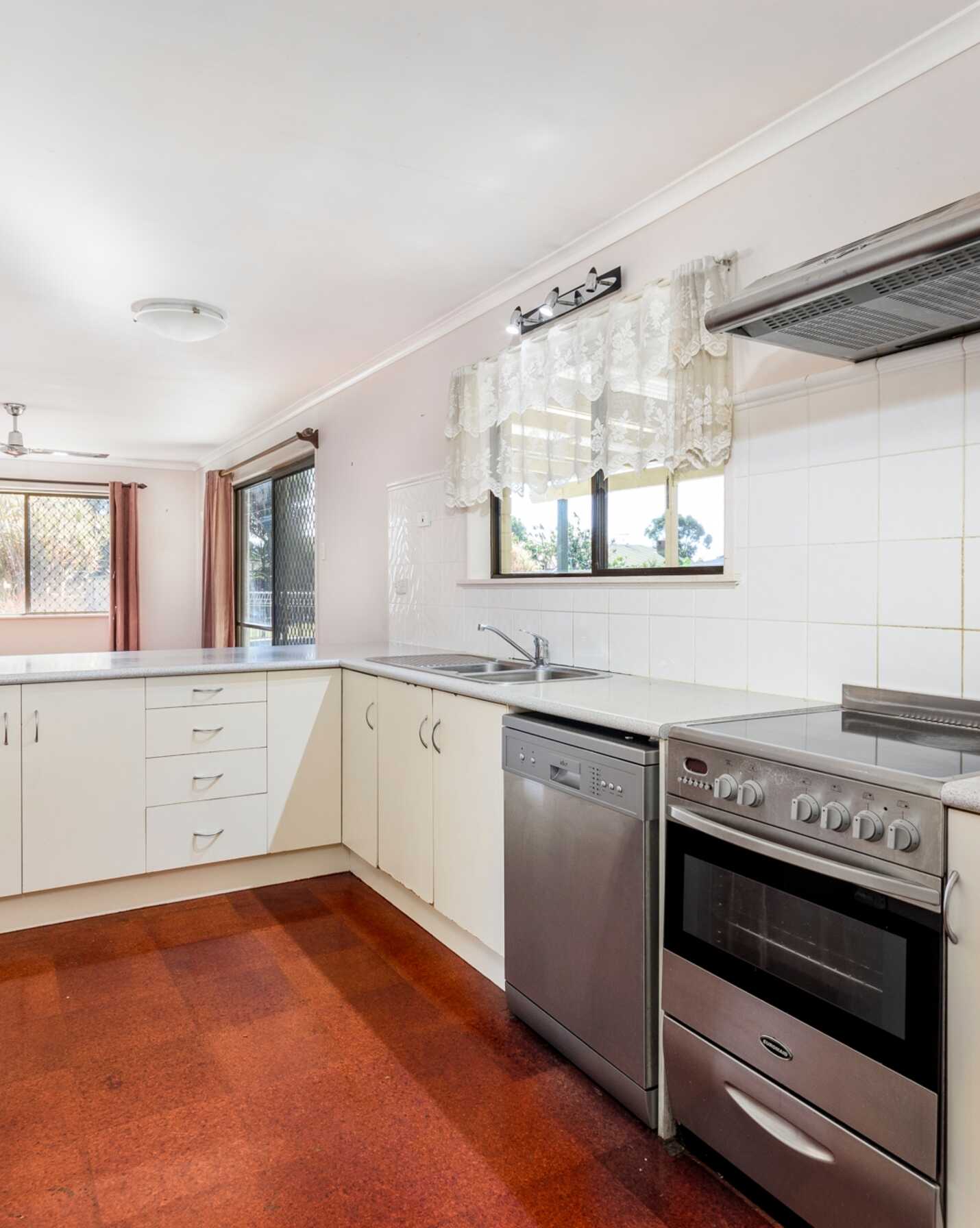 37 Henderson Road Burpengary, Burpengary - Thumbnail 8