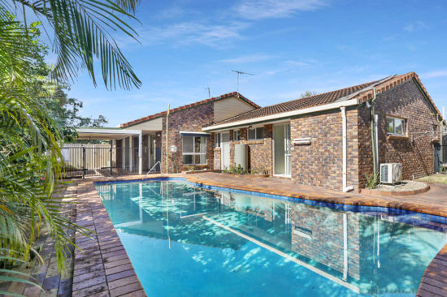 71 Endeavour Drive Banksia Beach 71 Endeavour Drive Banksia Beach