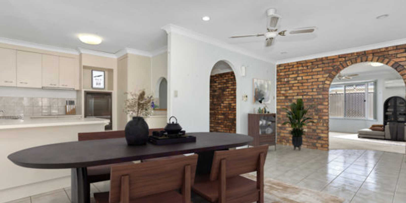 71 Endeavour Drive Banksia Beach 71 Endeavour Drive Banksia Beach