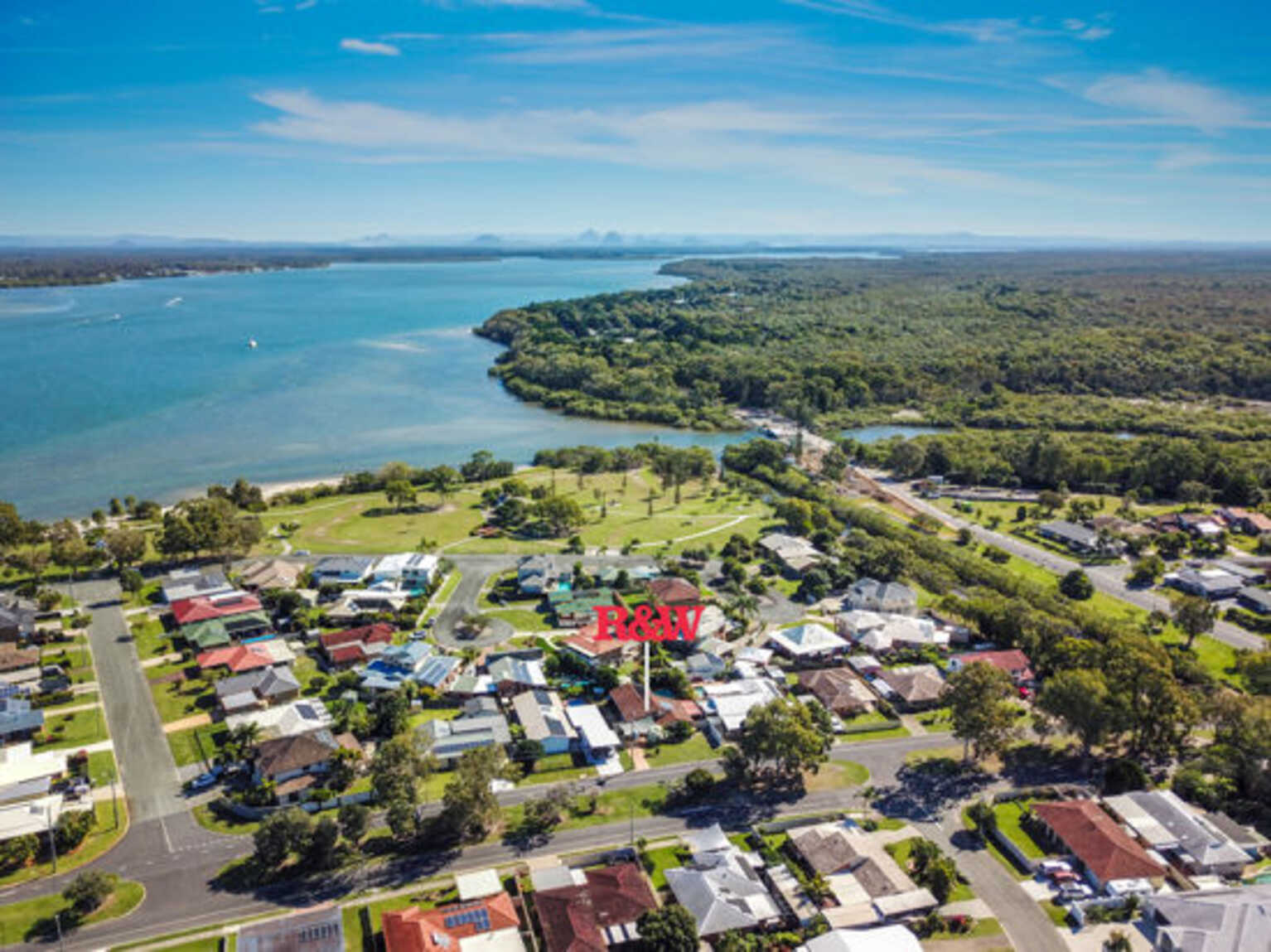 71 Endeavour Drive Banksia Beach 71 Endeavour Drive Banksia Beach