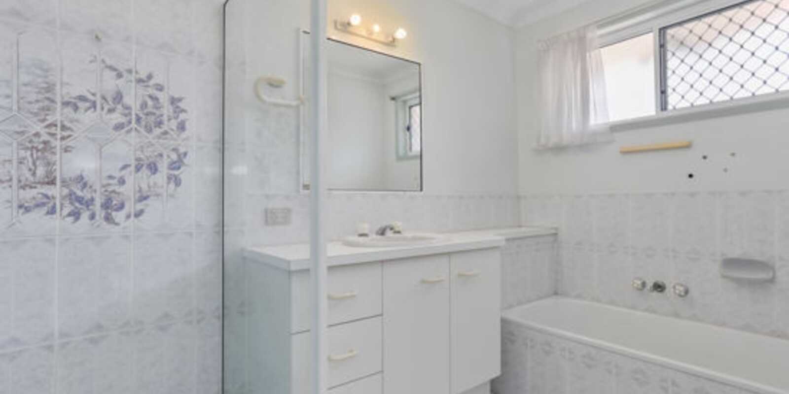 71 Endeavour Drive Banksia Beach 71 Endeavour Drive Banksia Beach
