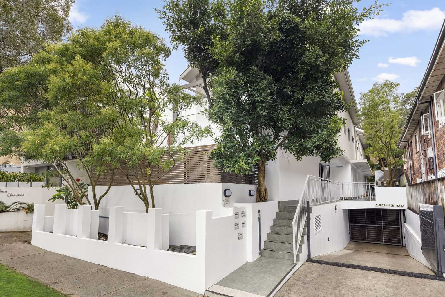 2/4 Warners Avenue North Bondi 2/4 Warners Avenue North Bondi