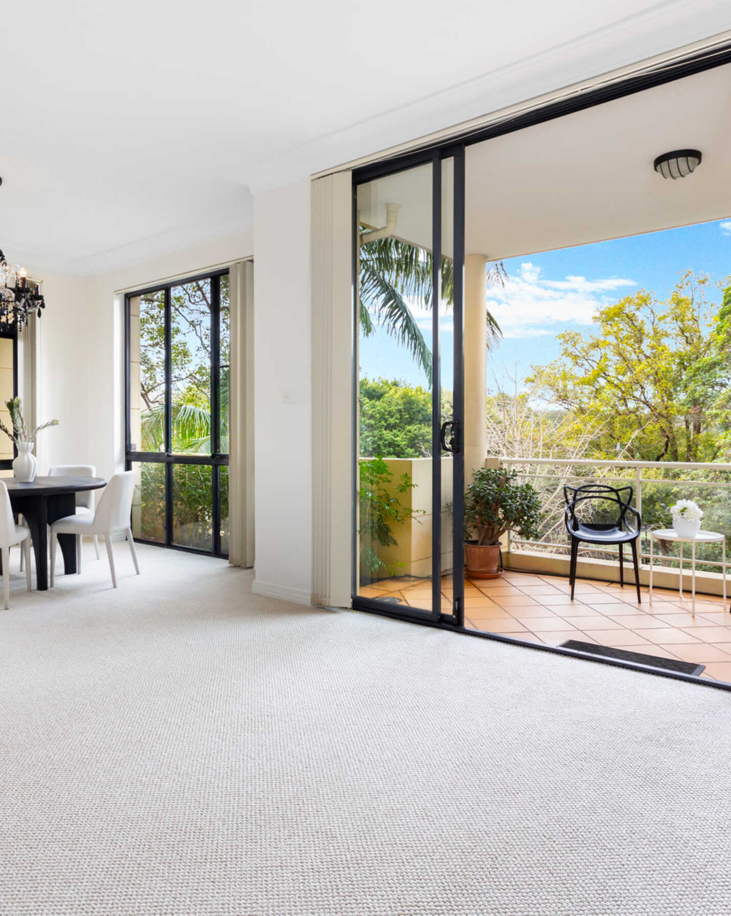 1/2 Holdsworth Avenue Elizabeth Bay, Bay - Thumbnail 5