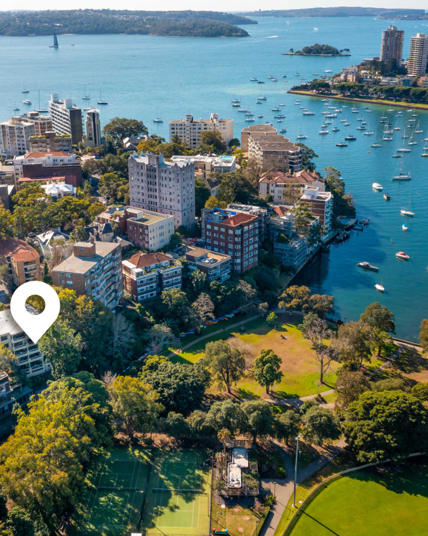 1/2 Holdsworth Avenue Elizabeth Bay, Bay - Thumbnail 2