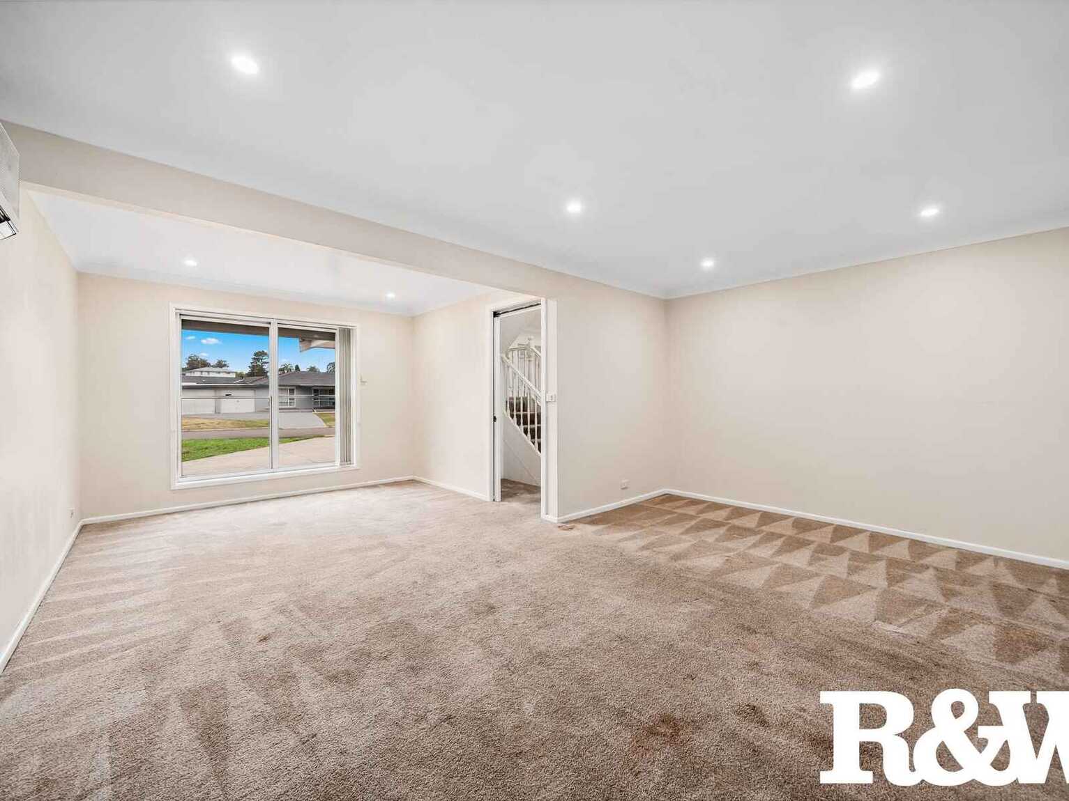 15 Tulip Place St Clair