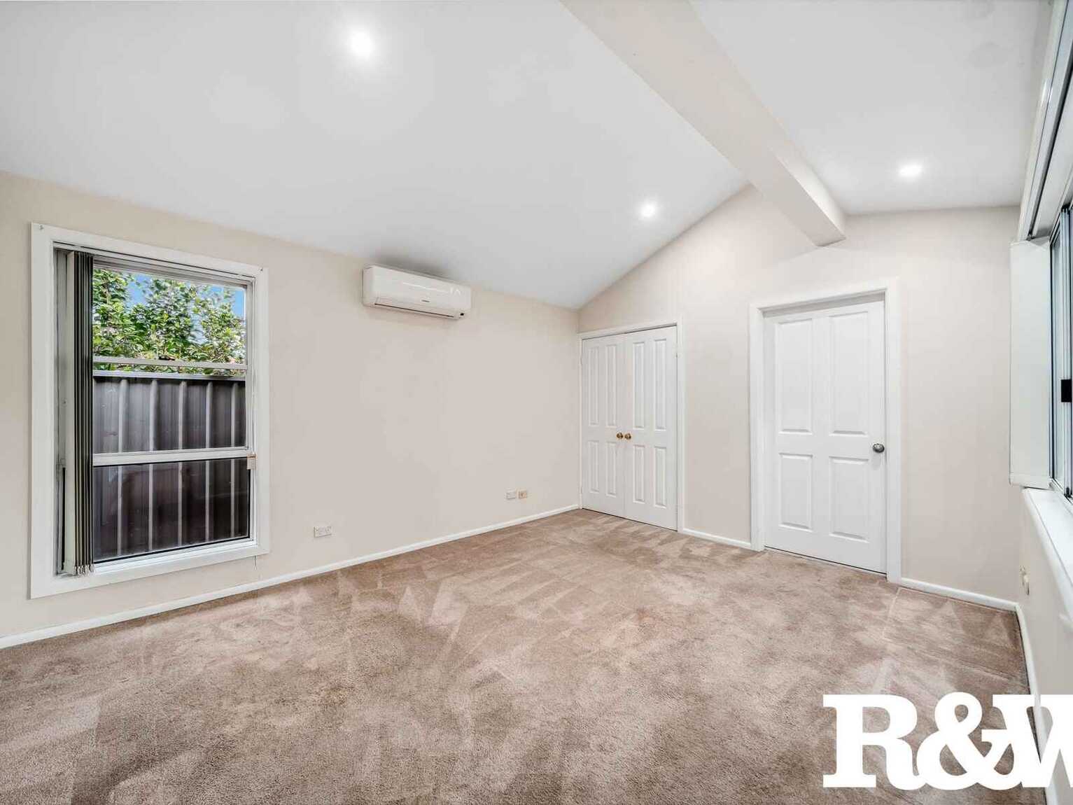 15 Tulip Place St Clair