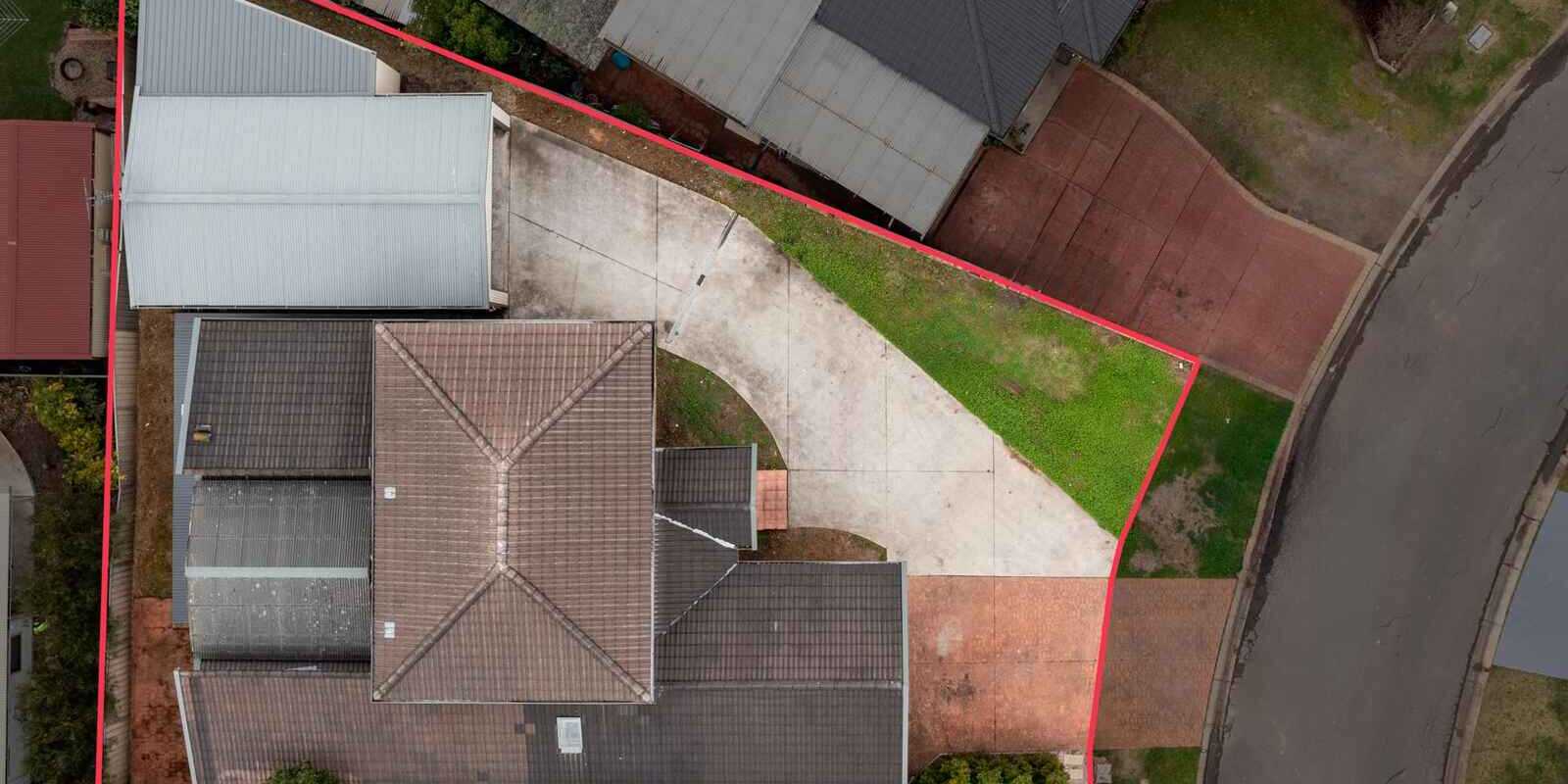 15 Tulip Place St Clair