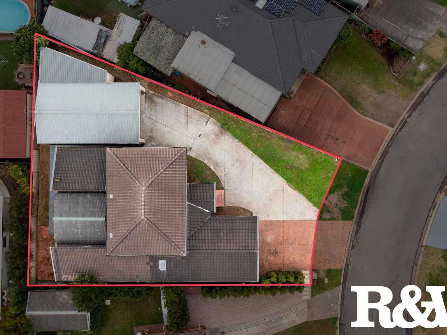 15 Tulip Place St Clair