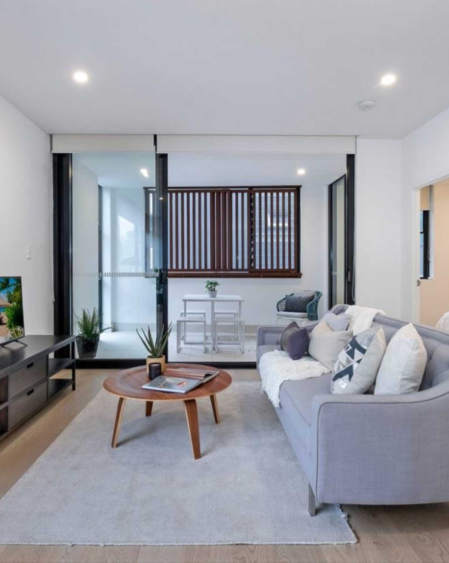 110/2 East Lane North Sydney, Sydney - Thumbnail 3