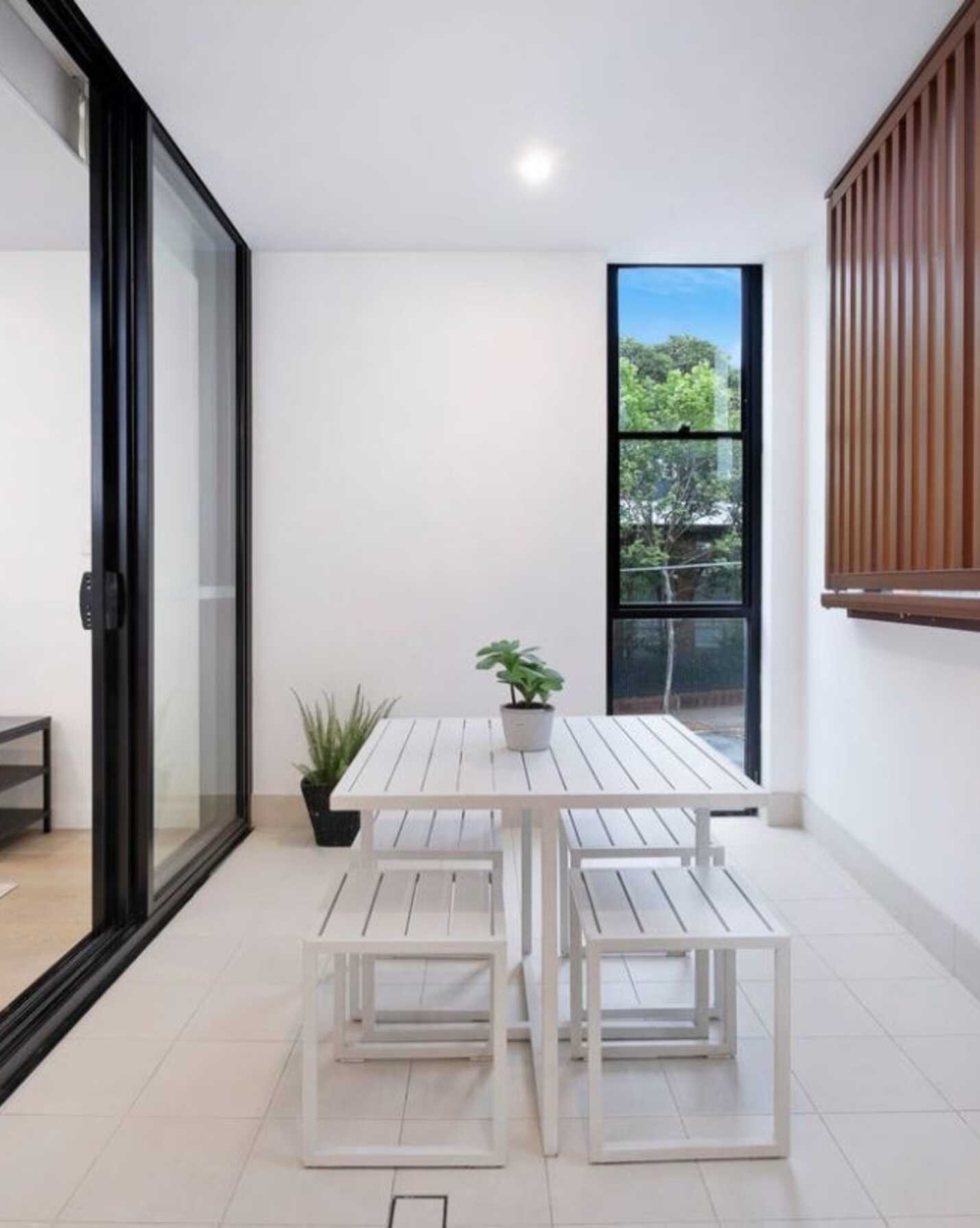 110/2 East Lane North Sydney, Sydney - Thumbnail 4