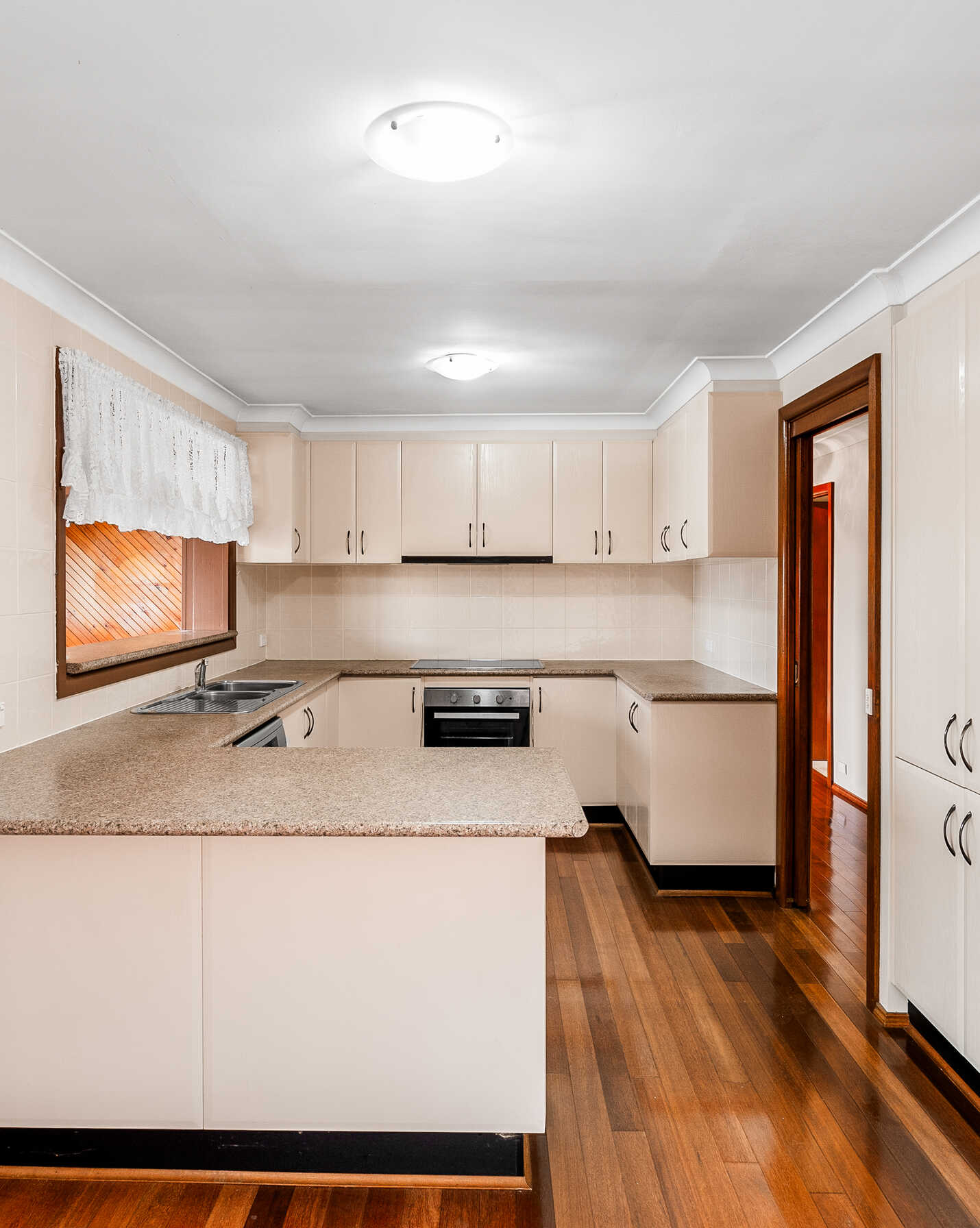 22 Harvey Circuit St Clair, Clair - Thumbnail 2