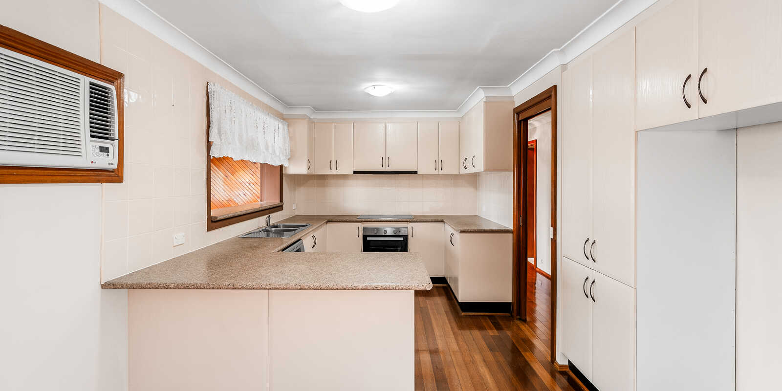 22 Harvey Circuit St Clair