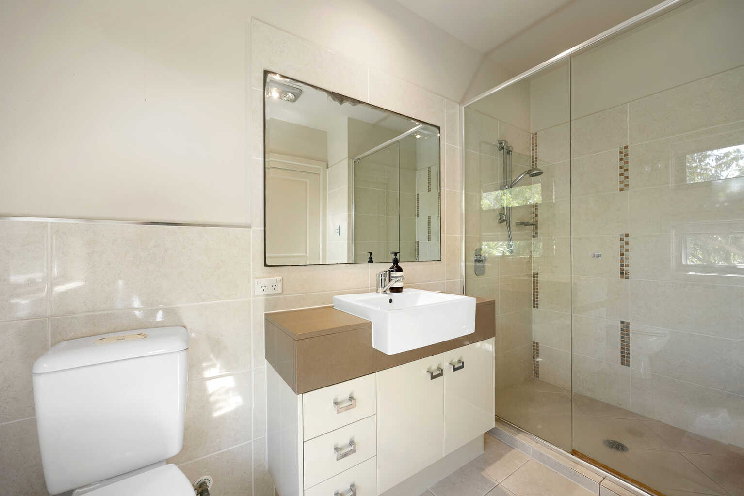 12 Sunset Beach Avenue Yaroomba 12 Sunset Beach Avenue Yaroomba