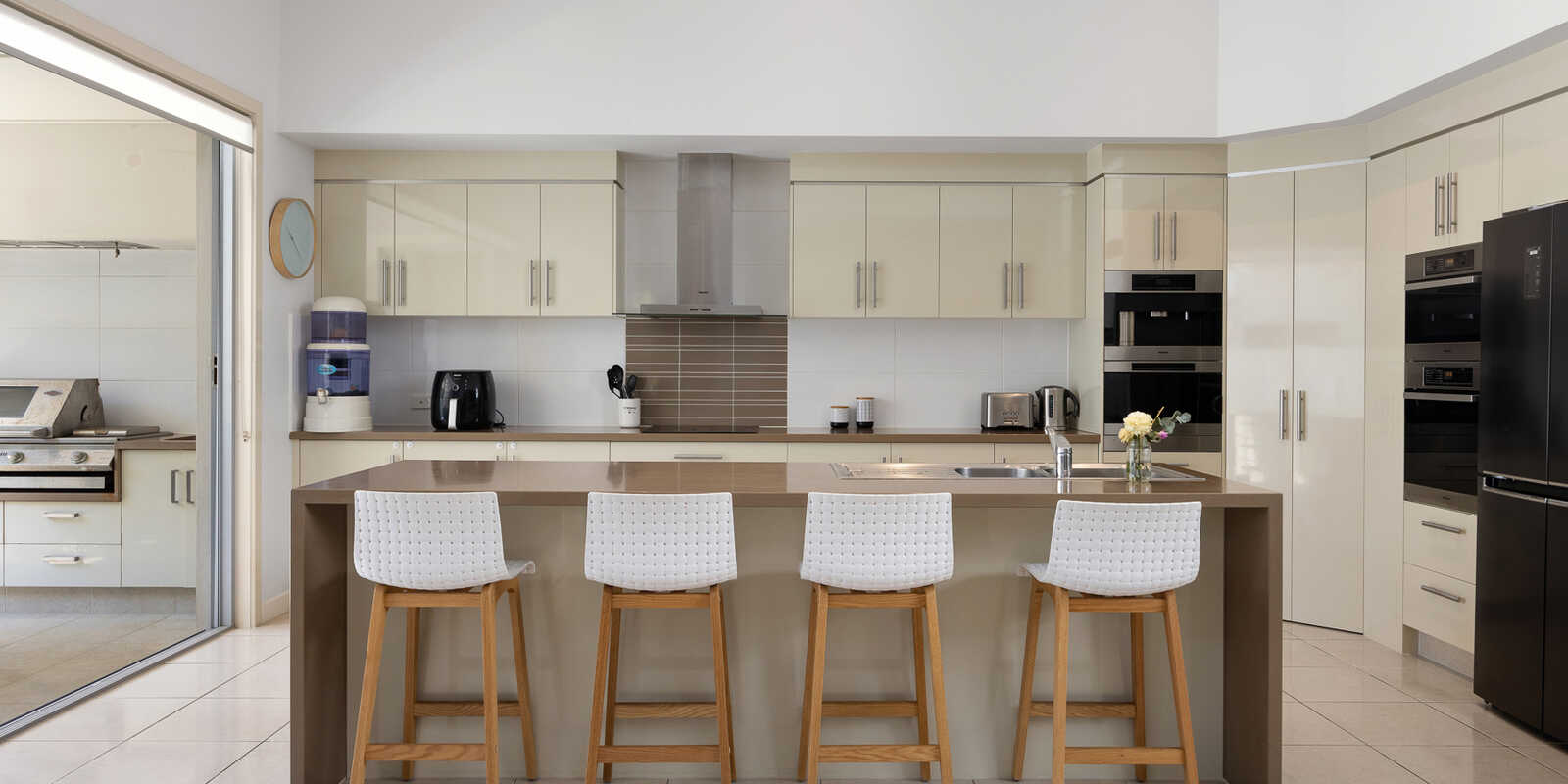 12 Sunset Beach Avenue Yaroomba 12 Sunset Beach Avenue Yaroomba