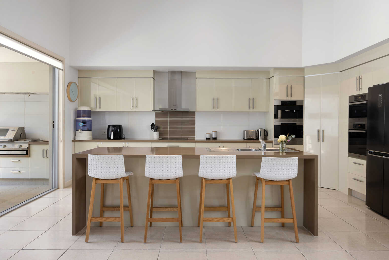 12 Sunset Beach Avenue Yaroomba 12 Sunset Beach Avenue Yaroomba