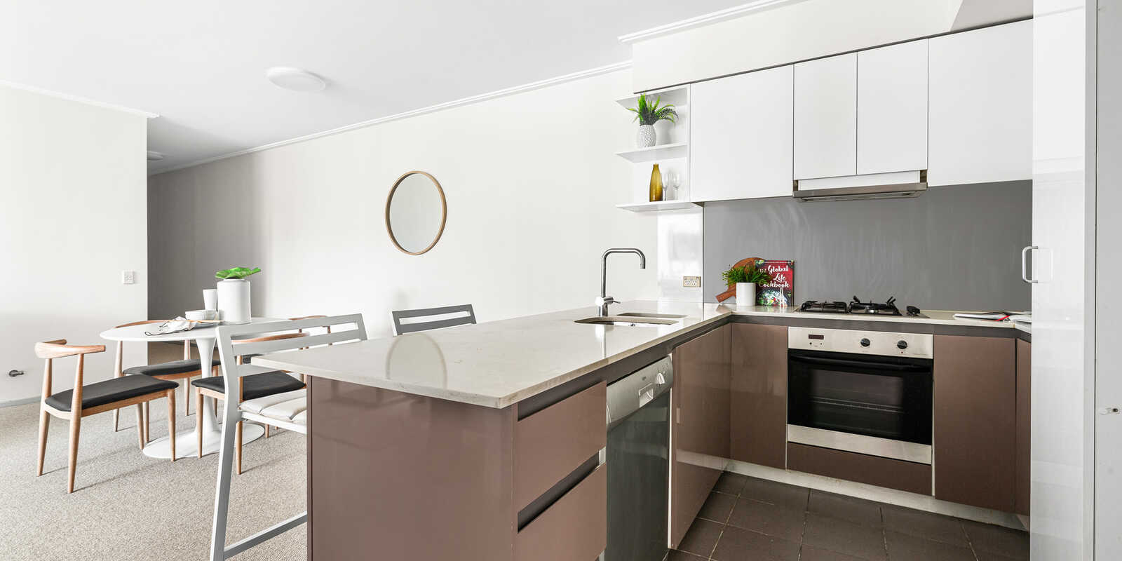 F305/7 Hunter Street Waterloo