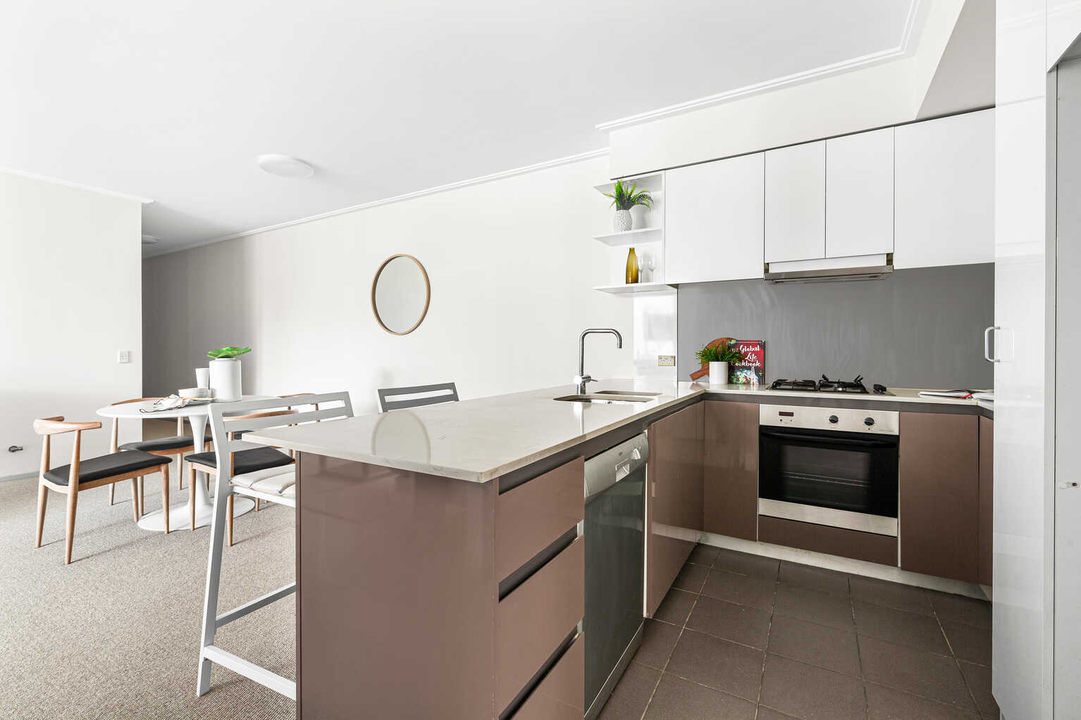 F305/7 Hunter Street Waterloo