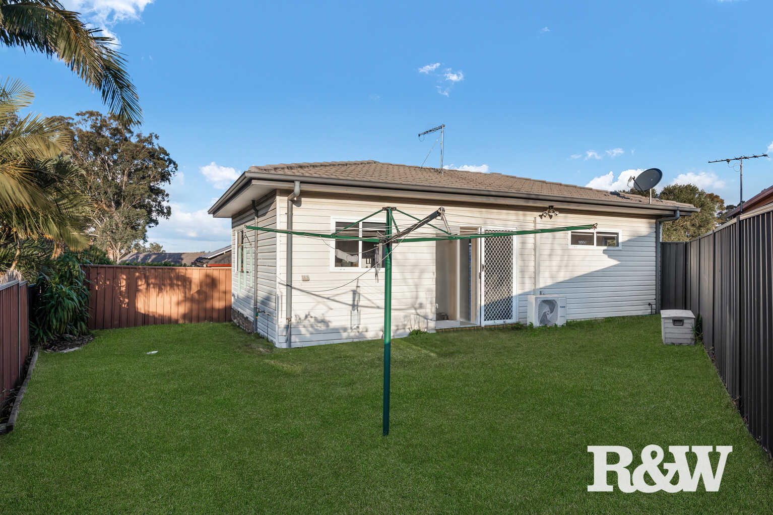 4 & 4A Neenan Place Erskine Park 4 & 4A Neenan Place Erskine Park