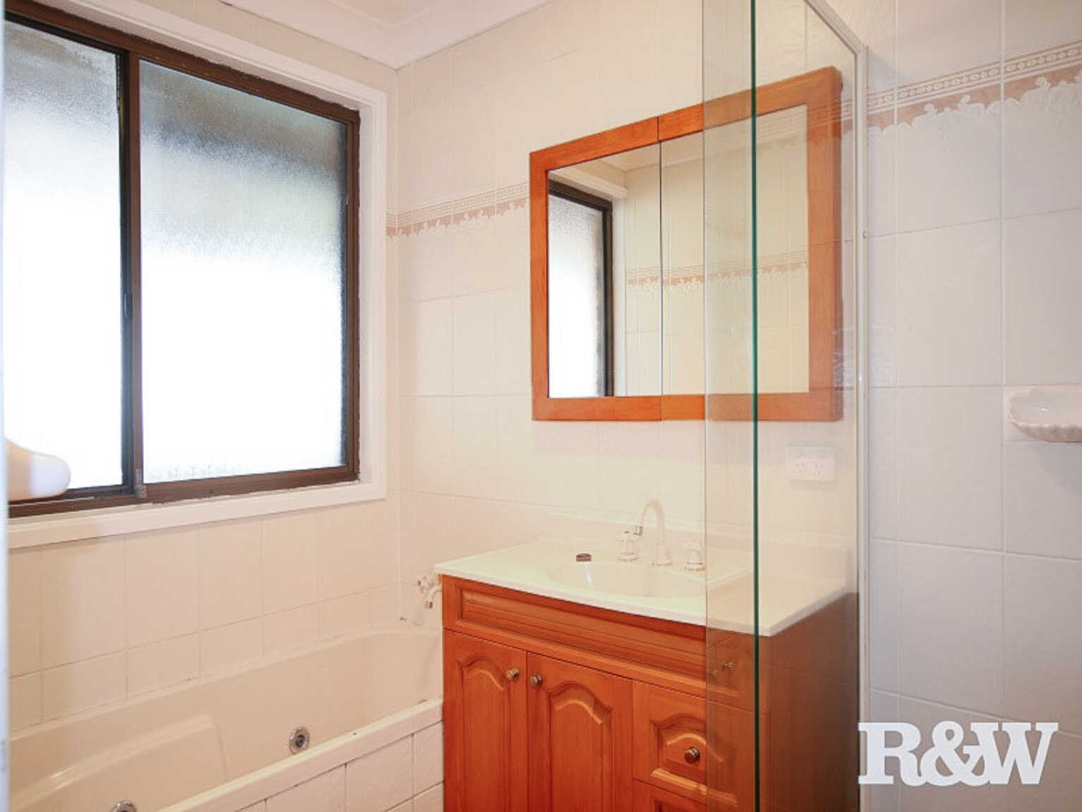 7 James Barnett Glen St Clair 7 James Barnett Glen St Clair