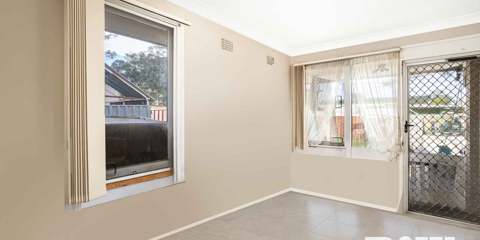 32 Manifold Road Blackett 32 Manifold Road Blackett