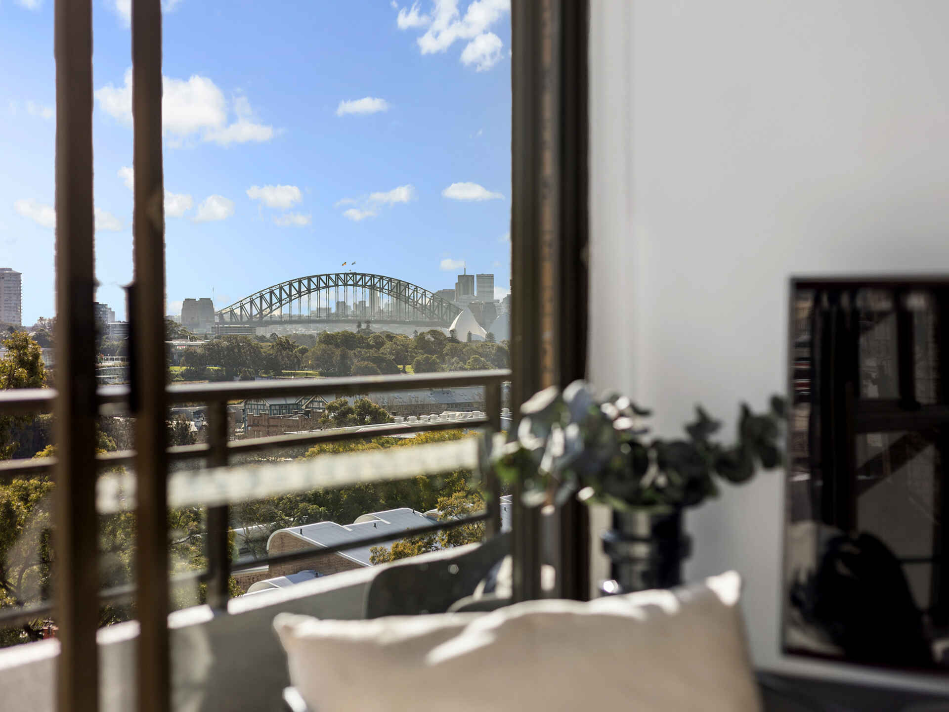 102/145 Victoria Street Potts Point