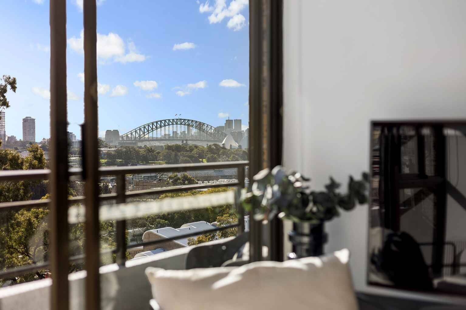 102/145 Victoria Street Potts Point