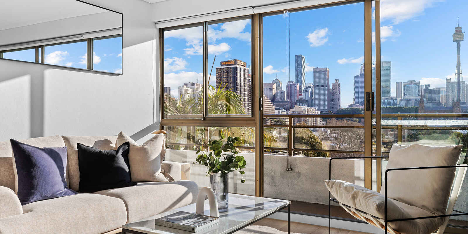 102/145 Victoria Street Potts Point