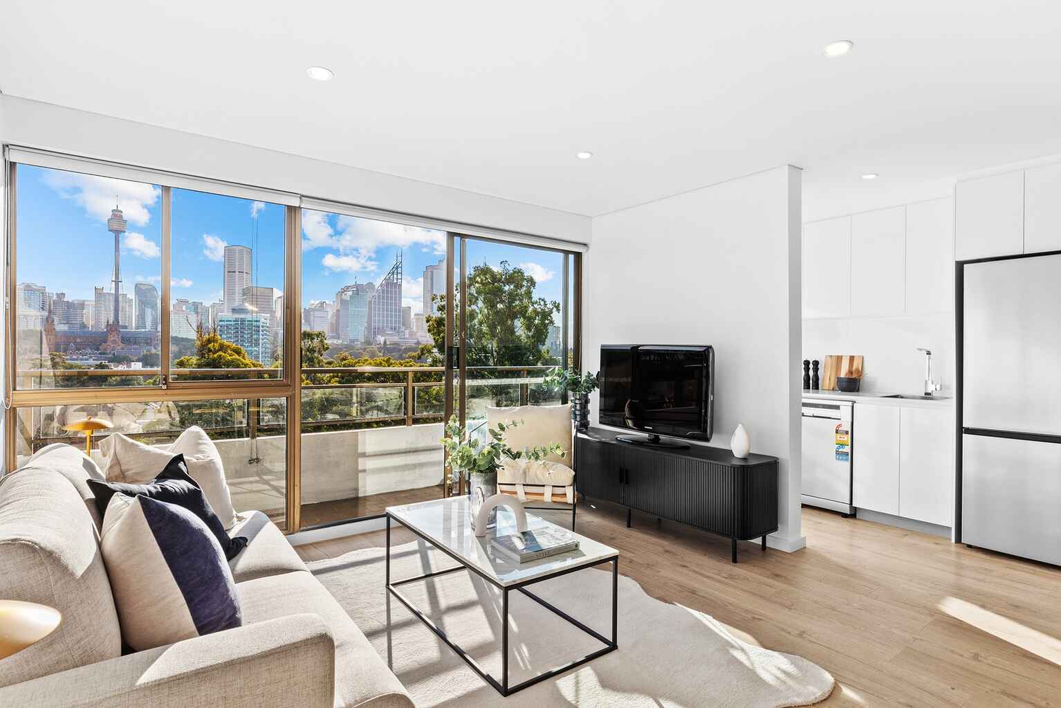 102/145 Victoria Street Potts Point