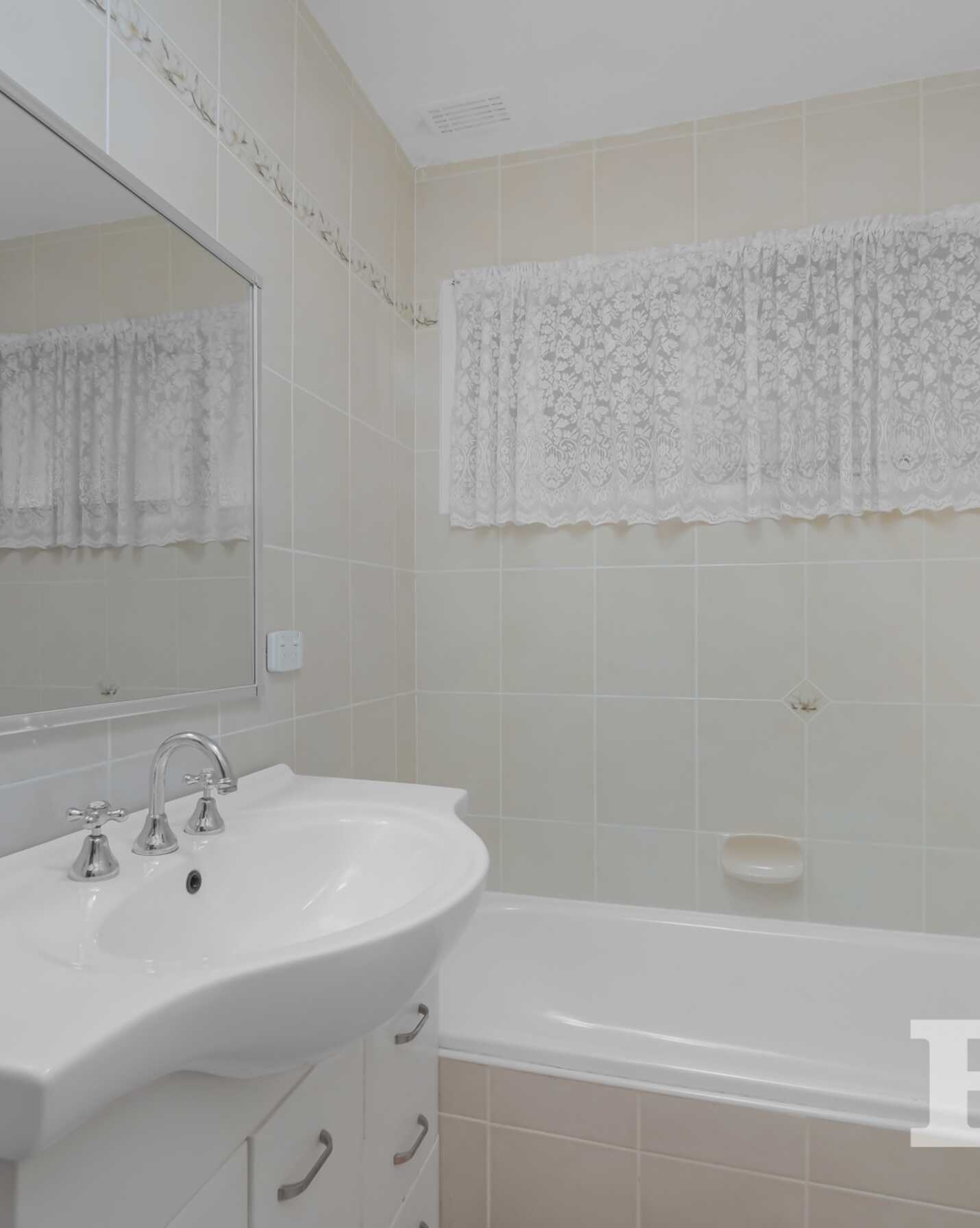 6 Pinaroo Crescent Bradbury, Bradbury - Thumbnail 6