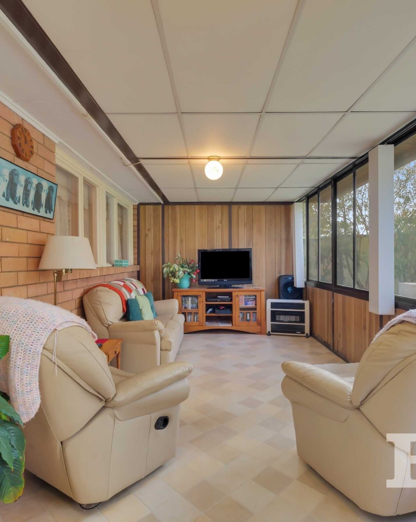 6 Pinaroo Crescent Bradbury, Bradbury - Thumbnail 7
