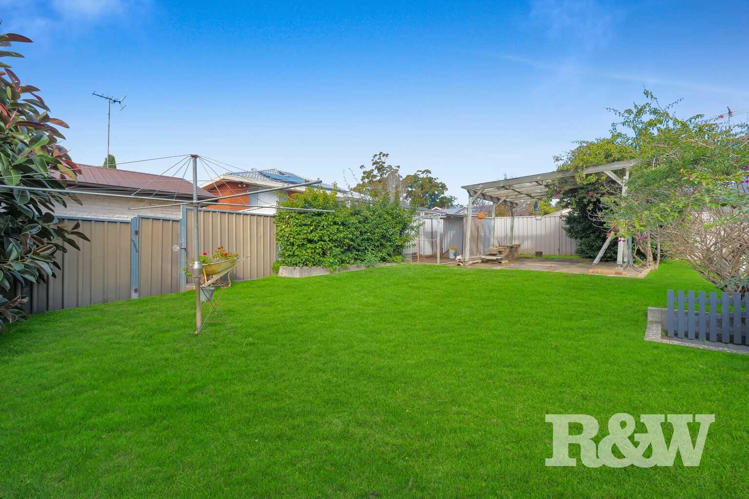6 Pinaroo Crescent Bradbury 6 Pinaroo Crescent Bradbury