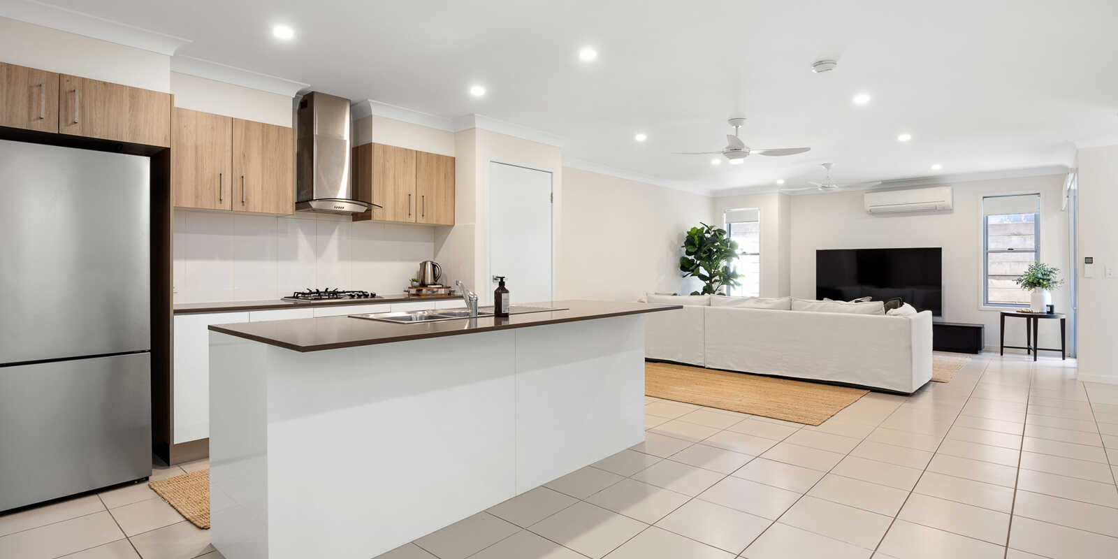 1/12 Finch Terrace Peregian Springs 1/12 Finch Terrace Peregian Springs