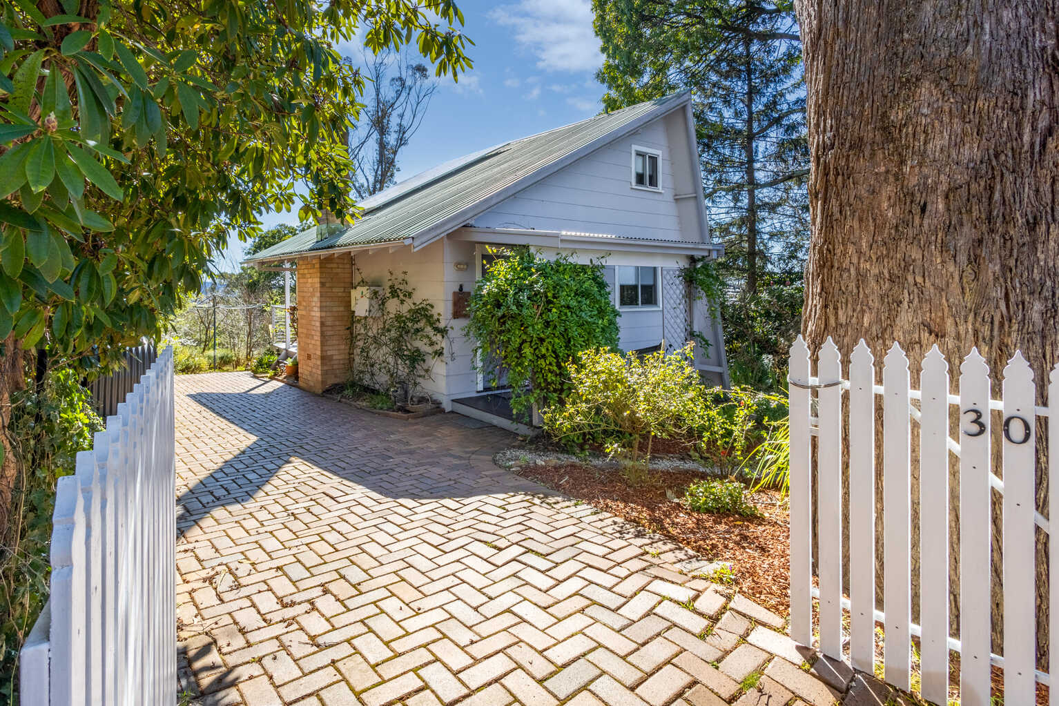 30 Sylvania Street Mount Victoria 30 Sylvania Street Mount Victoria