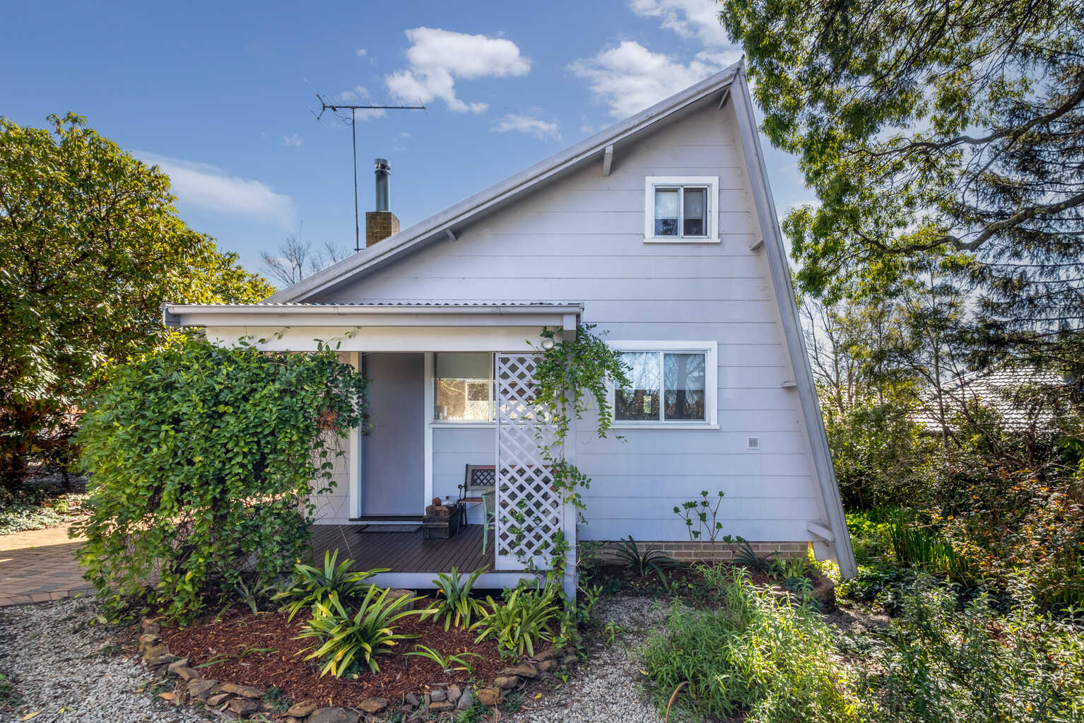30 Sylvania Street Mount Victoria 30 Sylvania Street Mount Victoria