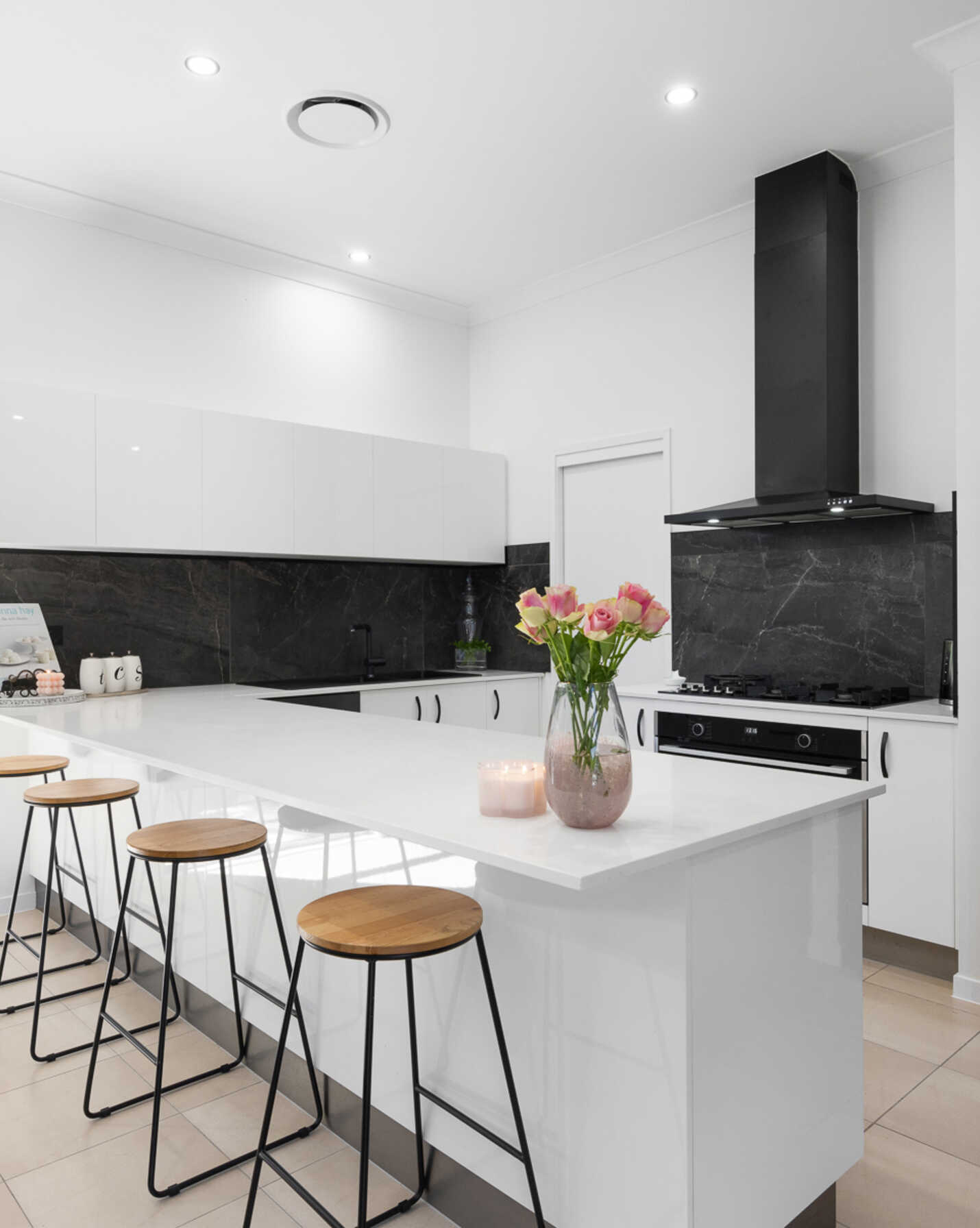 16 Selkirk Way Peregian Springs, Springs - Thumbnail 8