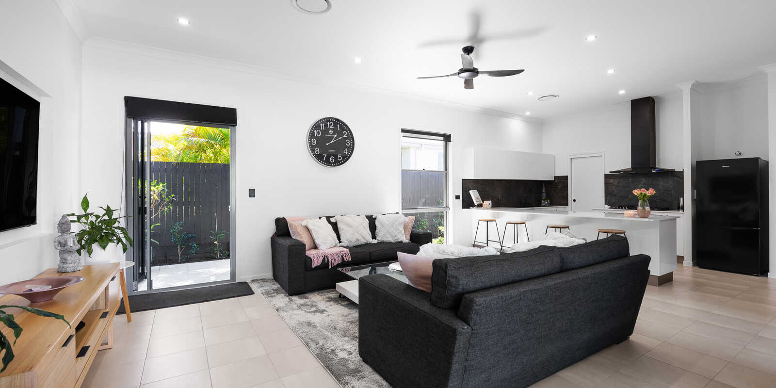 16 Selkirk Way Peregian Springs