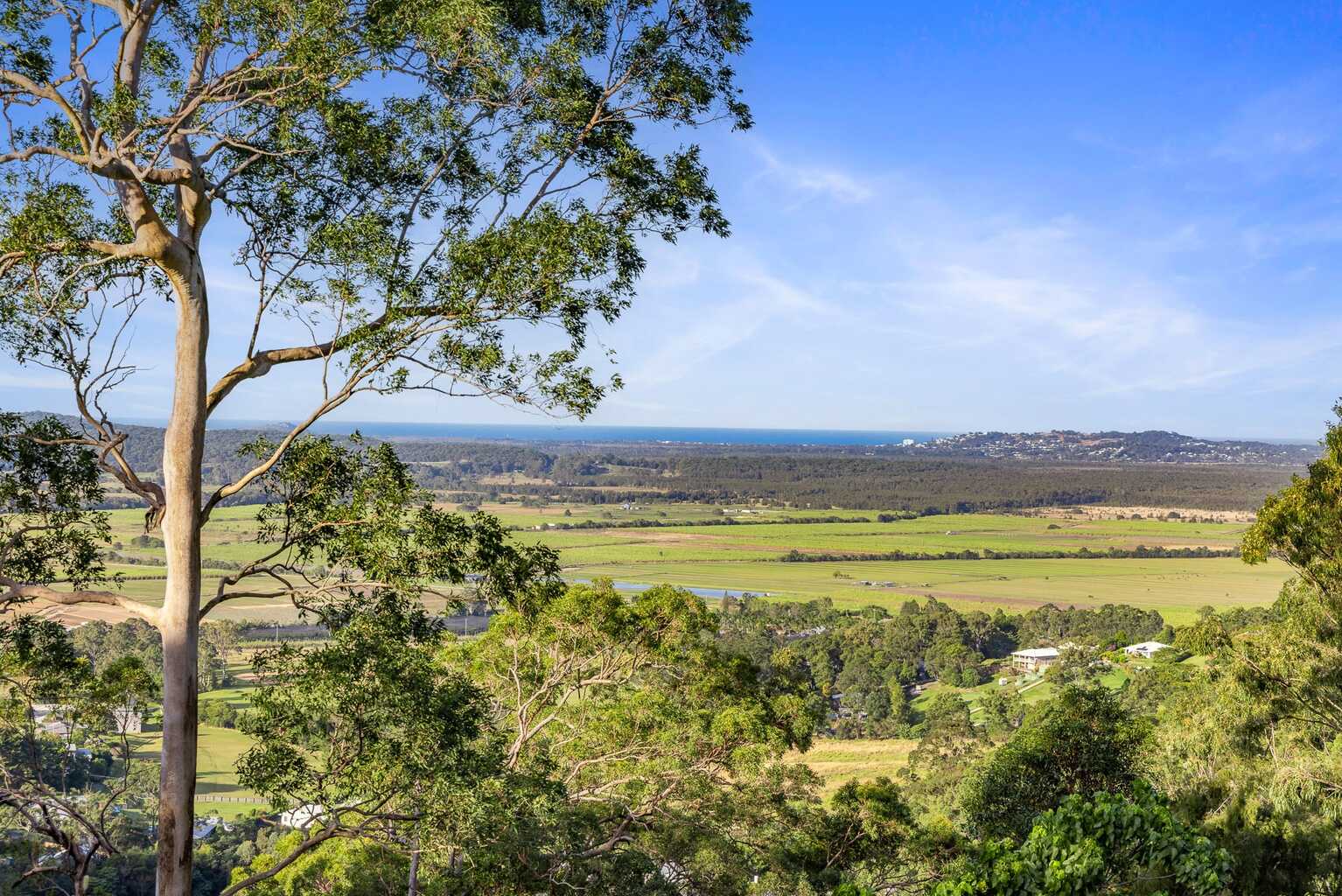 215 Ocean Vista Drive Maroochy River 215 Ocean Vista Drive Maroochy River