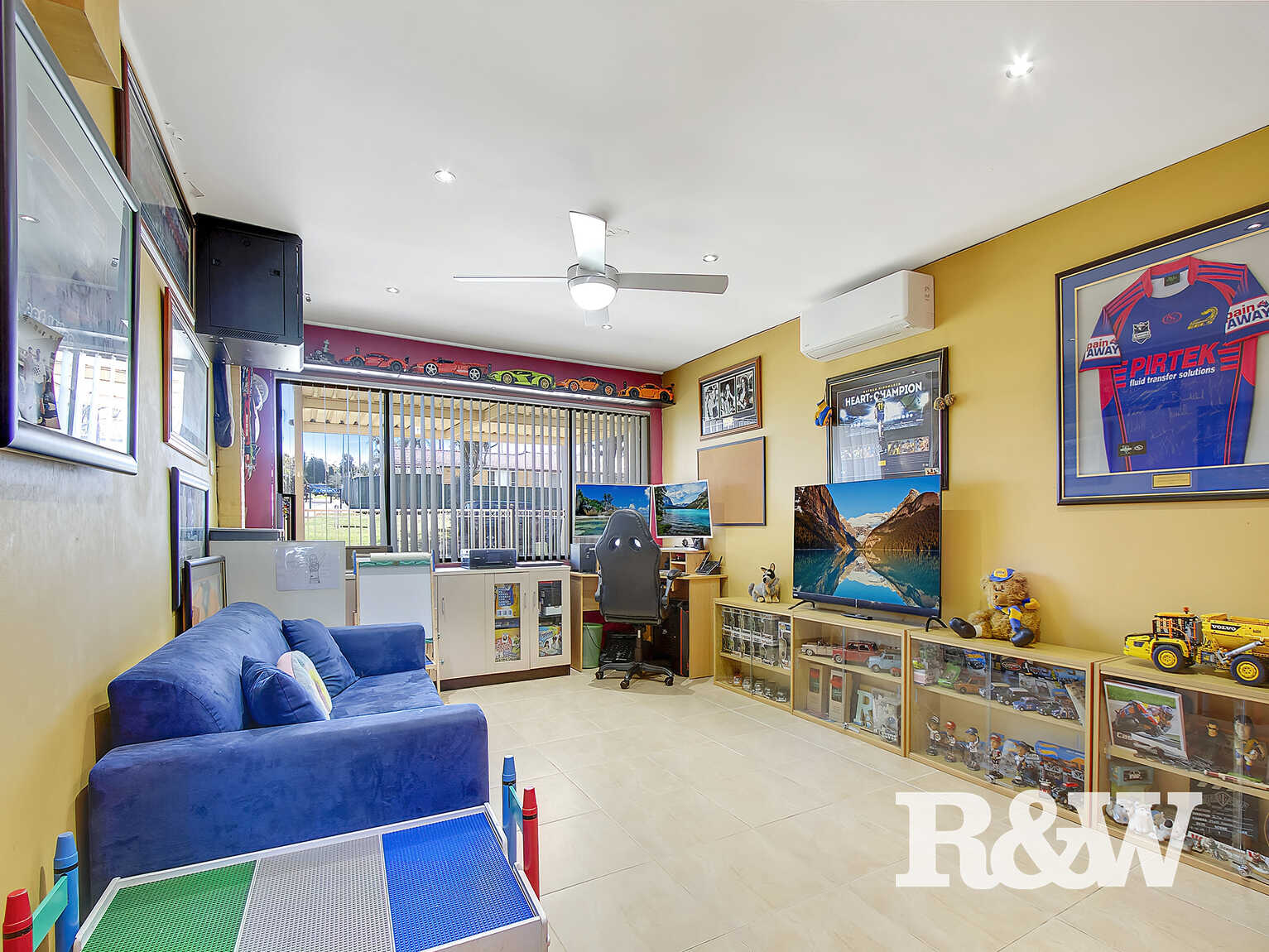 8 Reddington Avenue St Clair 8 Reddington Avenue St Clair